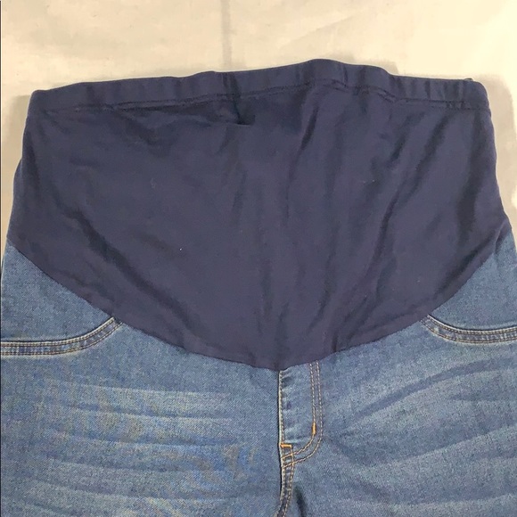 NWOT Maternity jeans - Picture 2 of 6